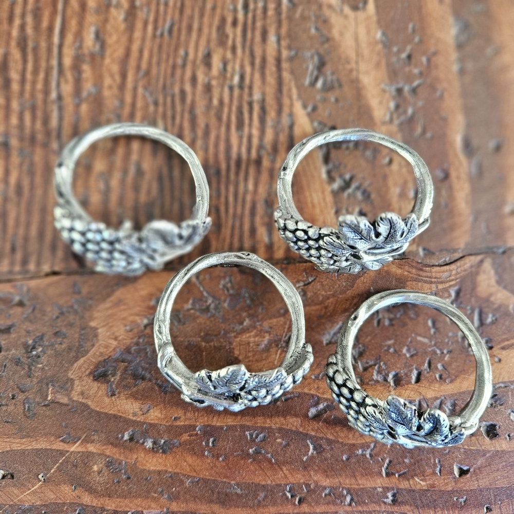 Grape Themed Napkin Rings 4 - Picture 3 of 5